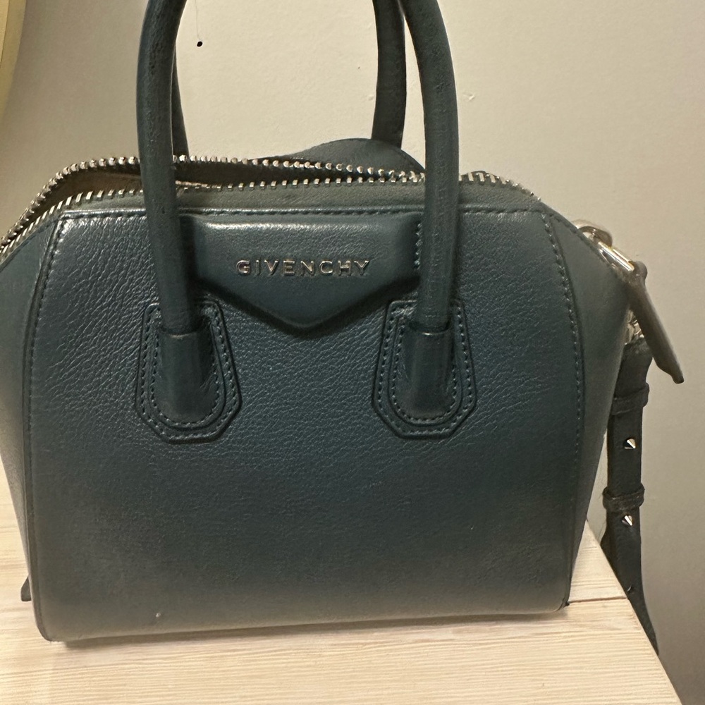 Givenchy Women's Blue Handbag